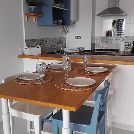 Vue Exceptionnelle Sur Les Canaux - Wi-fi Fibre Debit Apartment Empuriabrava