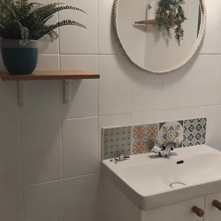 Vue Exceptionnelle Sur Les Canaux - Wi-fi Fibre Debit Apartment Empuriabrava